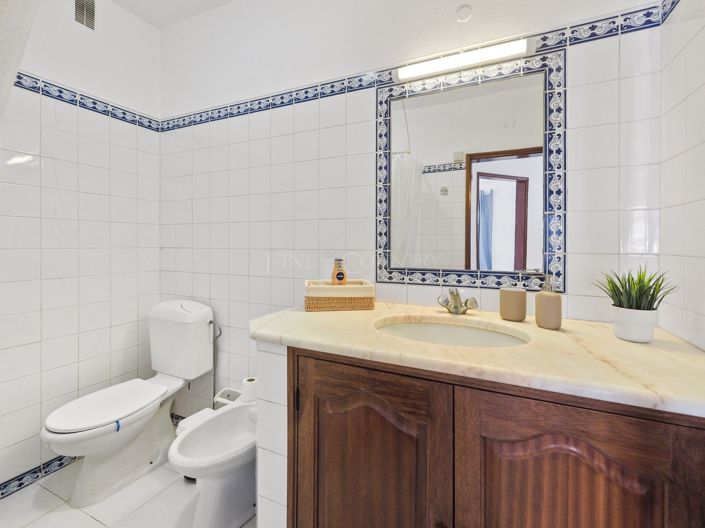 Image No.12-1 Bed Apartment for sale