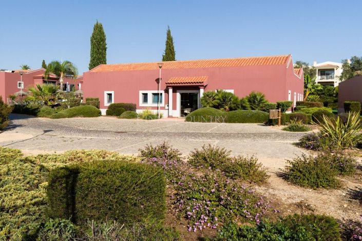 Image No.56-2 Bed Townhouse for sale