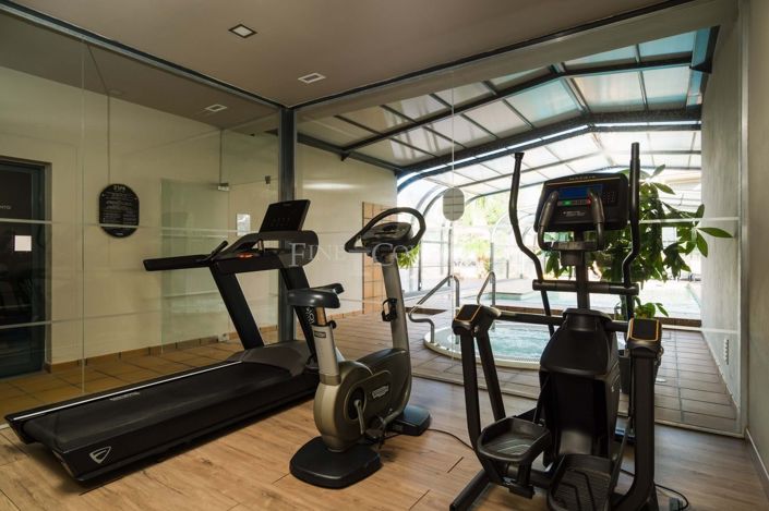 Image No.31-3 Bed Property for sale