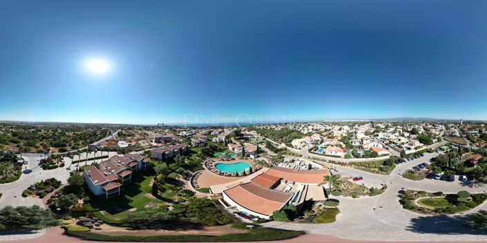 Image No.37-3 Bed Property for sale