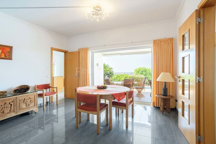 Image No.10-4 Bed Villa for sale