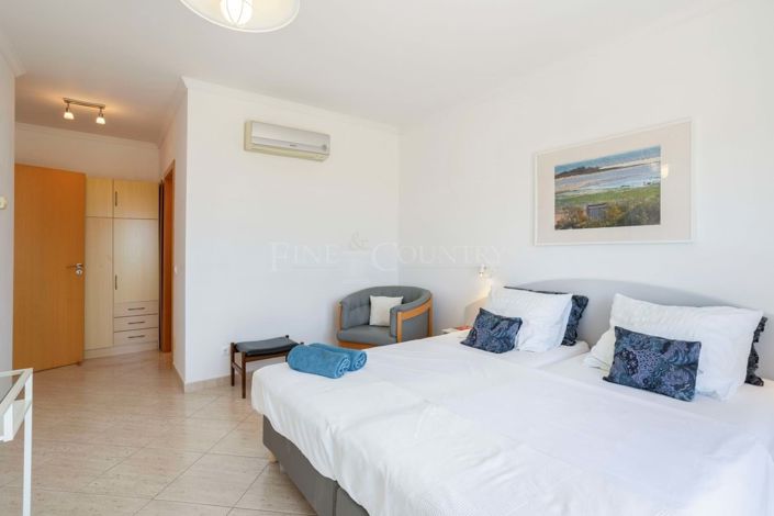 Image No.20-4 Bed Villa for sale