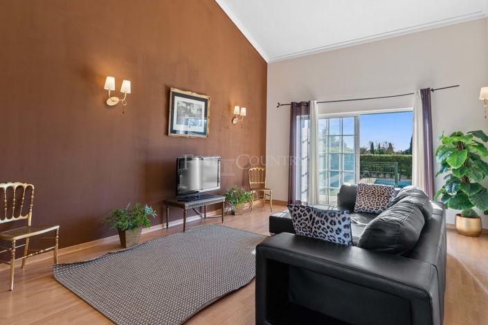 Image No.16-3 Bed Semi-Detached for sale