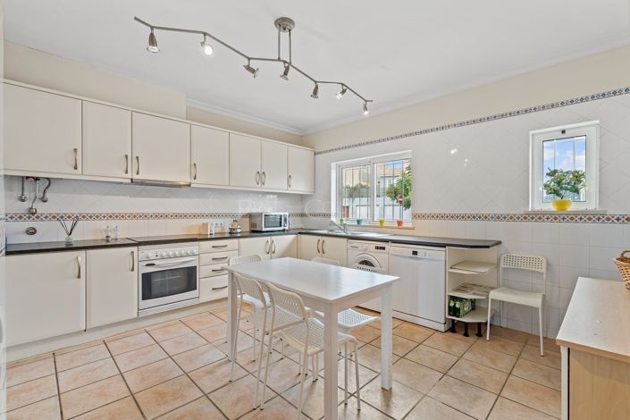 Image No.3-3 Bed Semi-Detached for sale