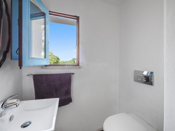 Image No.29-3 Bed Property for sale