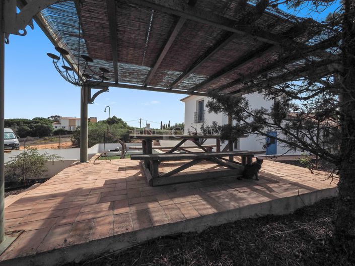 Image No.37-3 Bed Property for sale