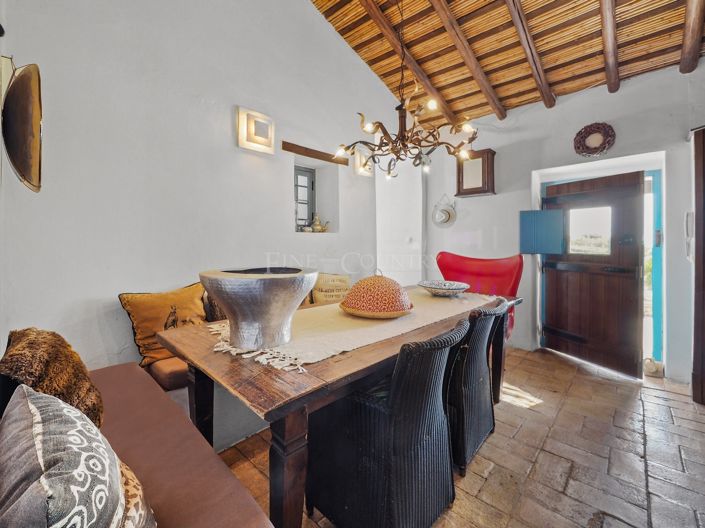 Image No.6-3 Bed Property for sale