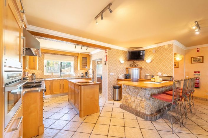 Image No.40-4 Bed Property for sale