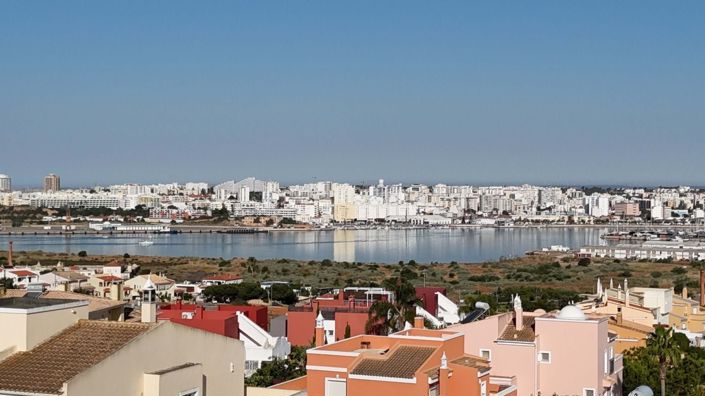 Image No.25-2 Bed Apartment for sale