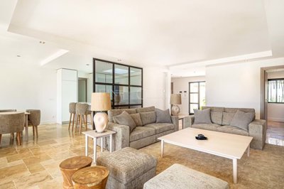 2104-161503-b952a8cbdbc2fd66601ce91bb265b9cce