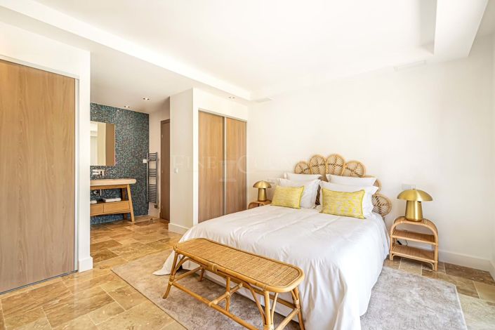 Image No.13-4 Bed Villa for sale