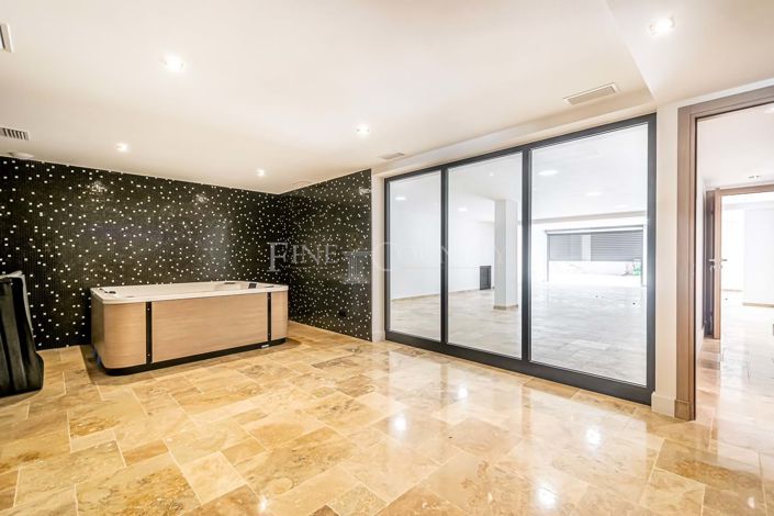 Image No.21-4 Bed Villa for sale