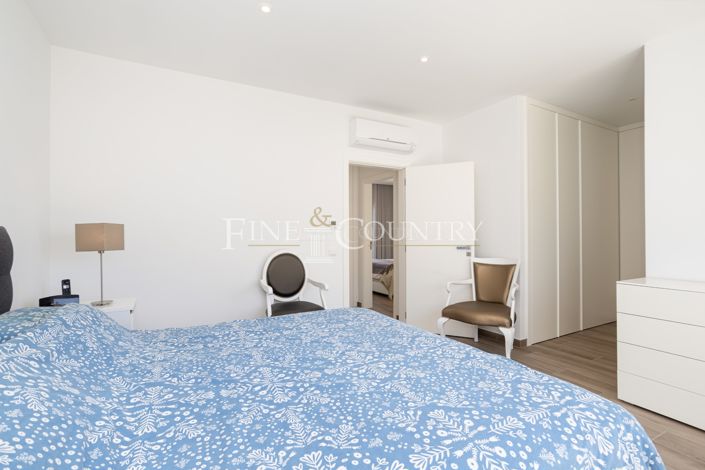 Image No.26-3 Bed Townhouse for sale