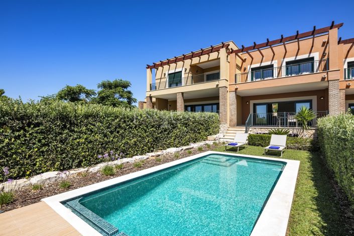 Image No.17-2 Bed Property for sale