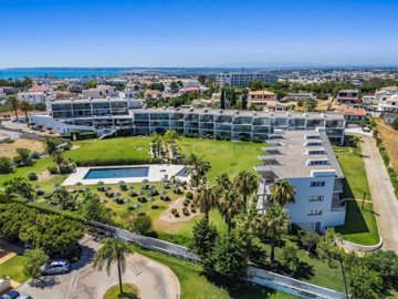 2104-353710-b952a8cbdbc2fd66601ce91bb265b9cce