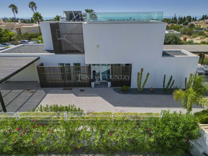 Image No.28-3 Bed Property for sale