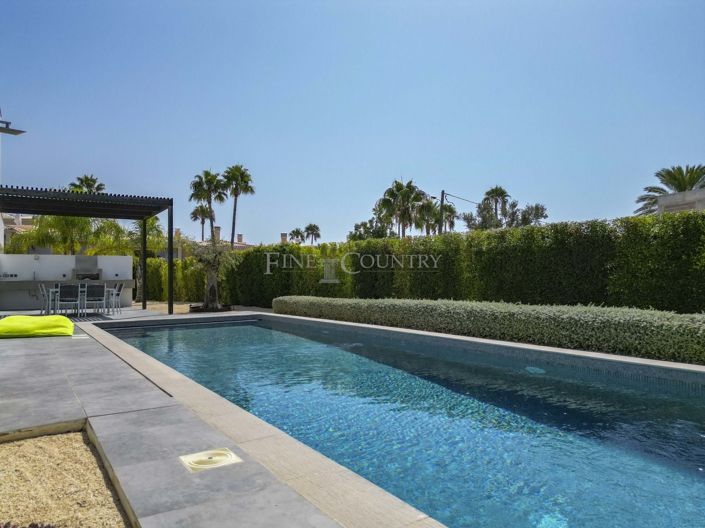 Image No.3-3 Bed Property for sale