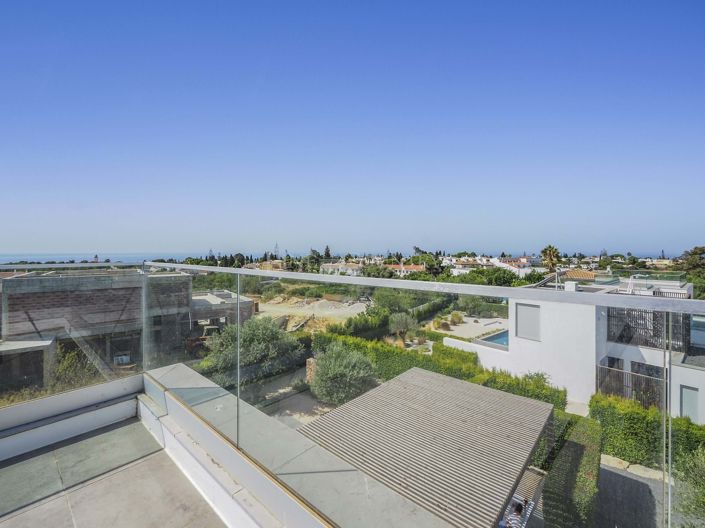 Image No.31-3 Bed Property for sale