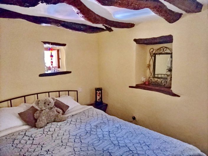 Image No.19-3 Bed House for sale