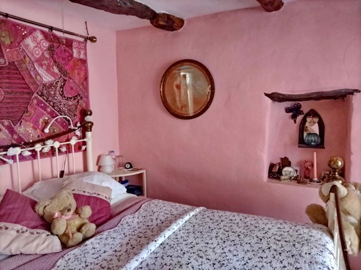 Image No.27-3 Bed House for sale