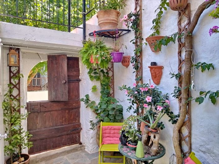 Image No.7-3 Bed House for sale