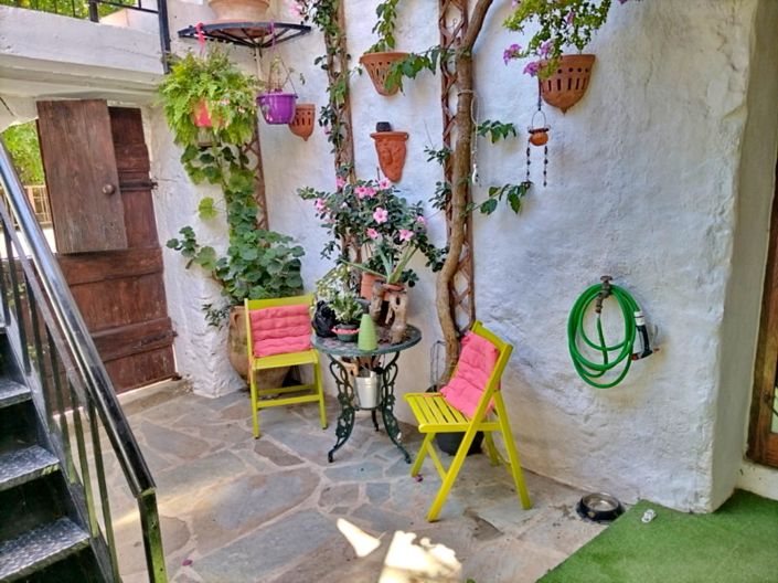 Image No.9-3 Bed House for sale