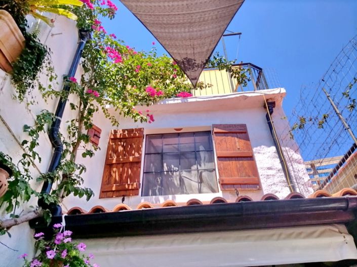 Image No.10-3 Bed House for sale