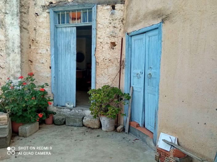 Image No.18-4 Bed House for sale