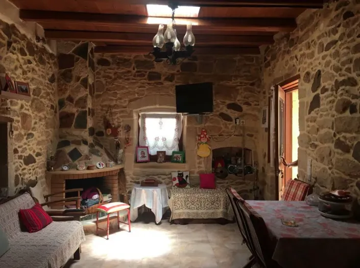 Image No.17-3 Bed House for sale