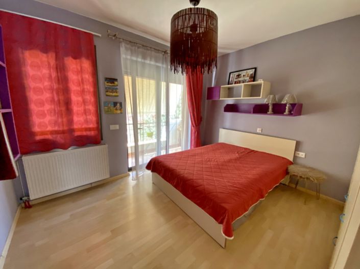 Image No.15-4 Bed House for sale