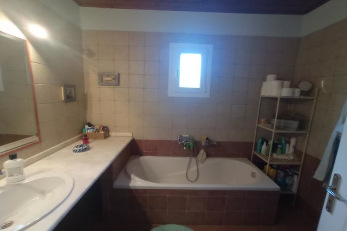 Image No.19-2 Bed House for sale