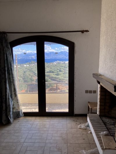 Image No.27-10 Bed Villa for sale