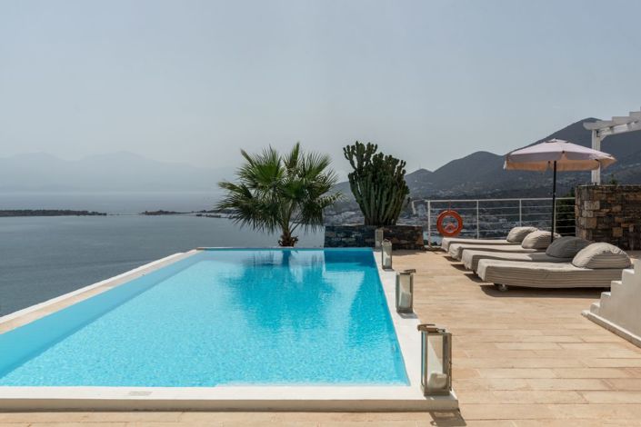 Image No.10-5 Bed Villa for sale