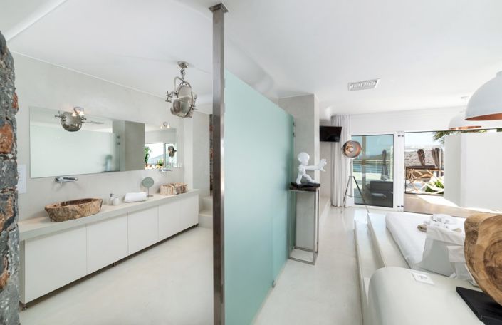 Image No.20-6 Bed Villa for sale