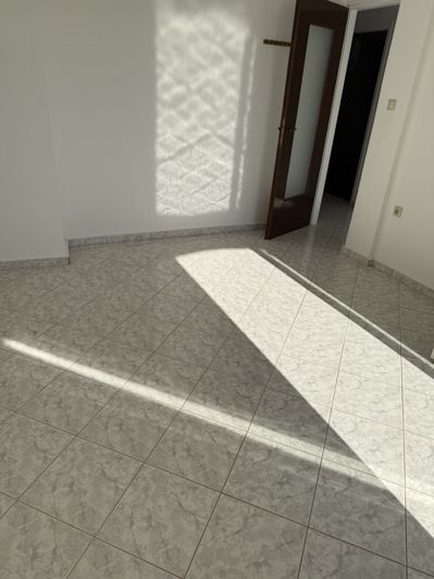 Image No.12-2 Bed House for sale