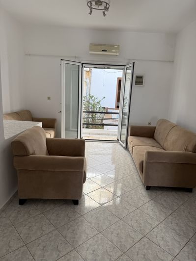 Image No.5-2 Bed House for sale