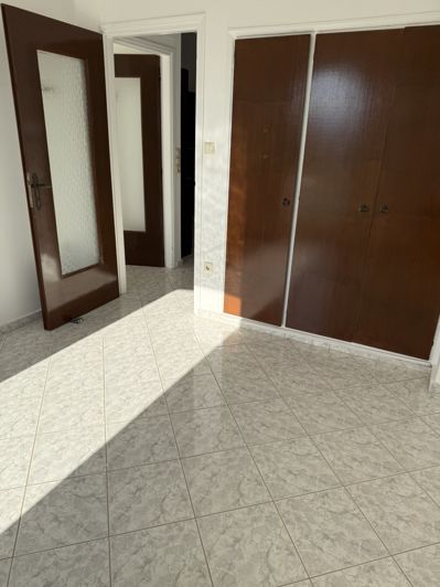 Image No.9-2 Bed House for sale