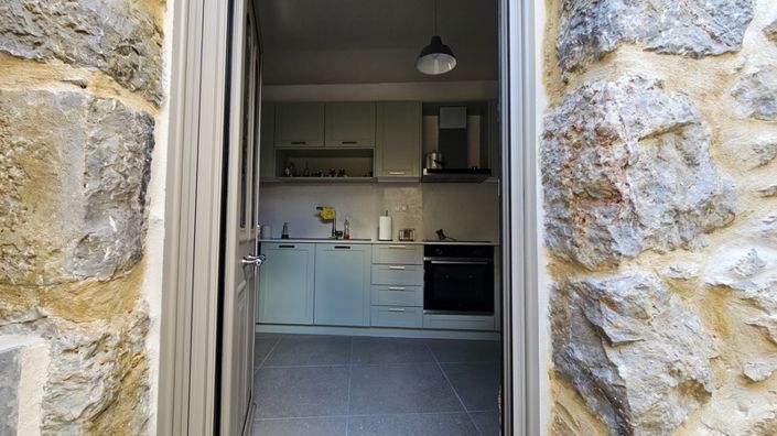 Image No.11-2 Bed House for sale