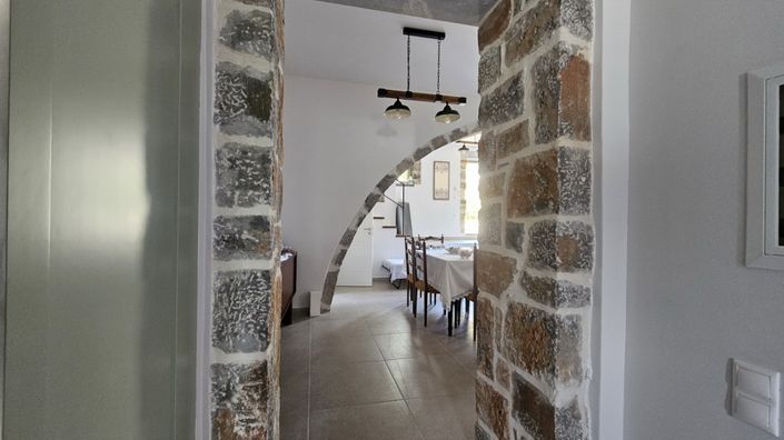 Image No.15-2 Bed House for sale