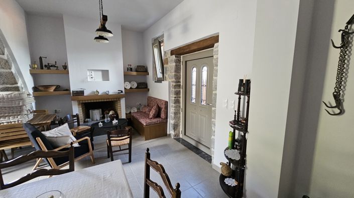 Image No.17-2 Bed House for sale