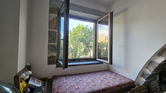 Image No.19-2 Bed House for sale