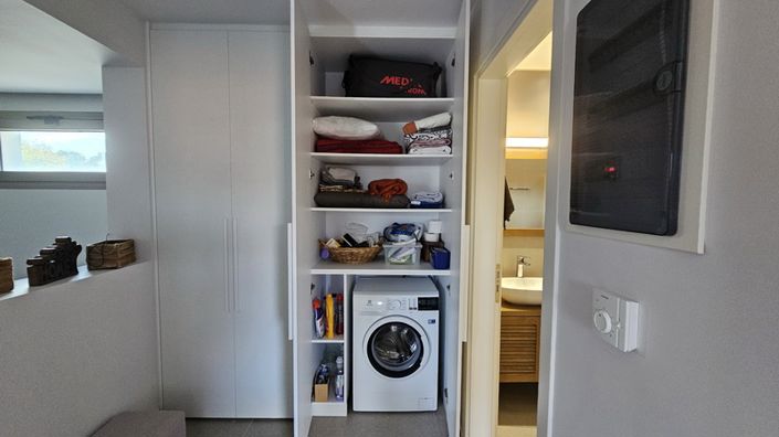 Image No.30-2 Bed House for sale