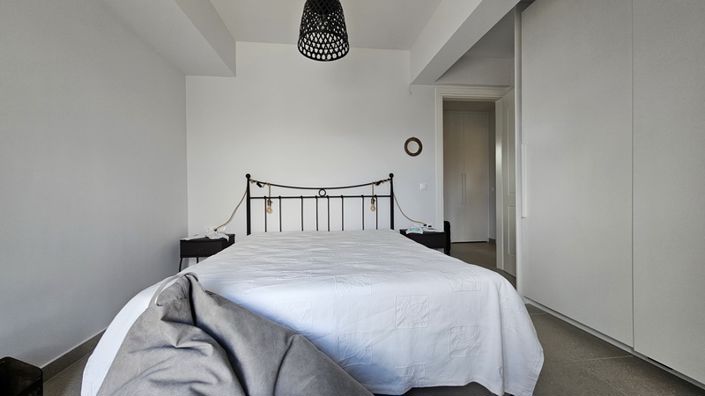 Image No.34-2 Bed House for sale