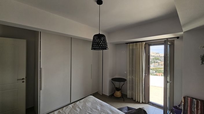 Image No.43-2 Bed House for sale