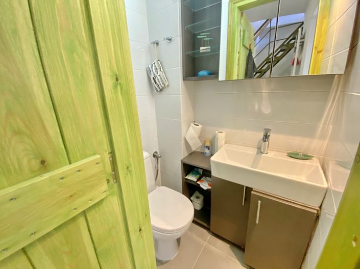 Image No.10-3 Bed House for sale