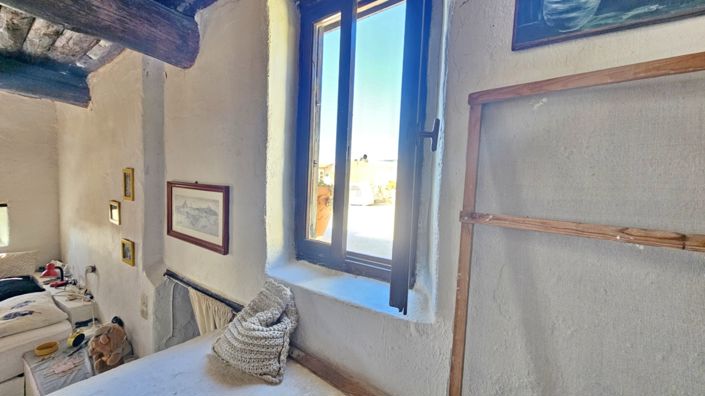 Image No.14-2 Bed House for sale