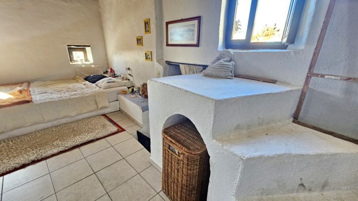 Image No.16-2 Bed House for sale