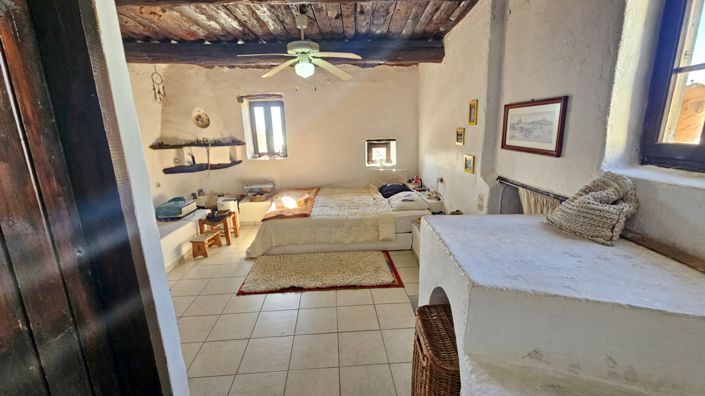 Image No.18-2 Bed House for sale