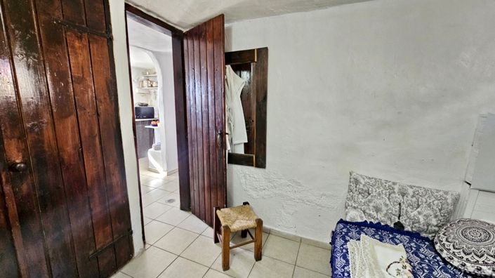 Image No.20-2 Bed House for sale