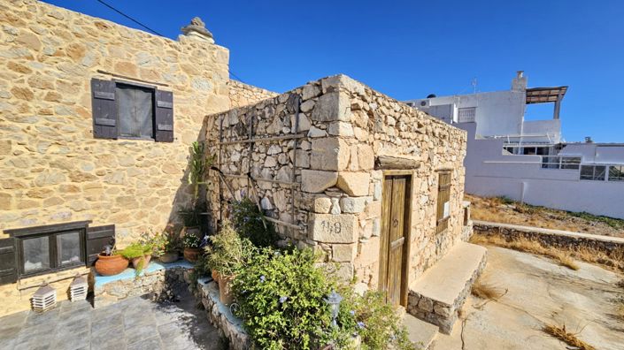 Image No.5-2 Bed House for sale